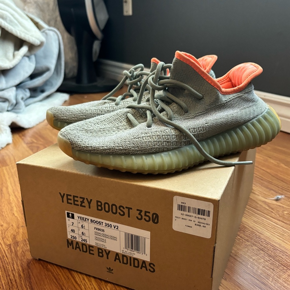 AUTHENTIC yeezy boost 350 V2